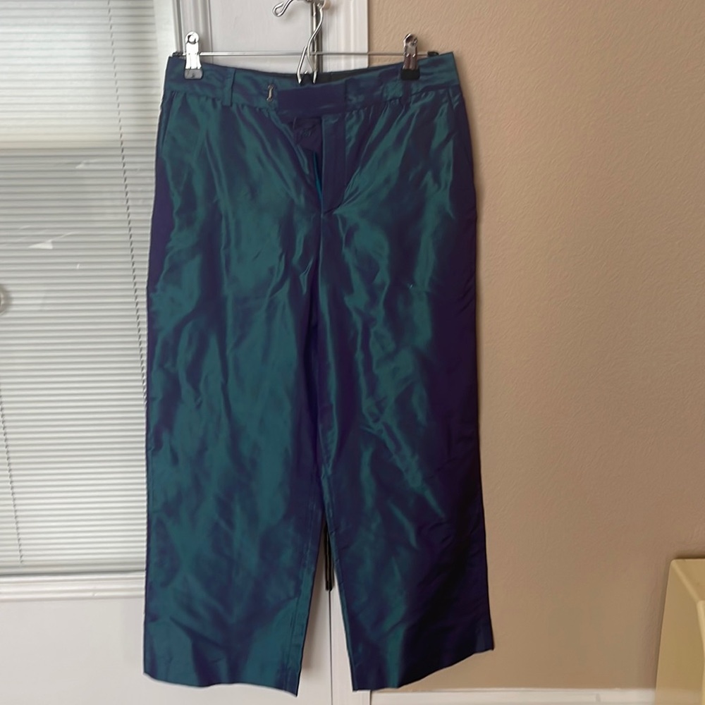 🎄Iridescent wide leg 100% silk pants. Size 4 🎁 - Picture 3 of 9